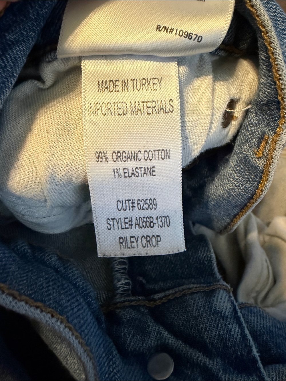 Agolde Riley Cropped Jeans - Picture 9 of 9
